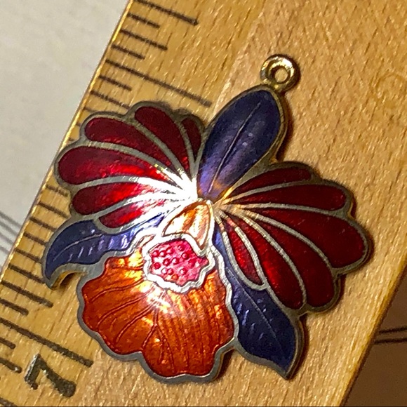 Purple & Red Cloisonné Enamel Orchid Pendant. - Picture 3 of 3